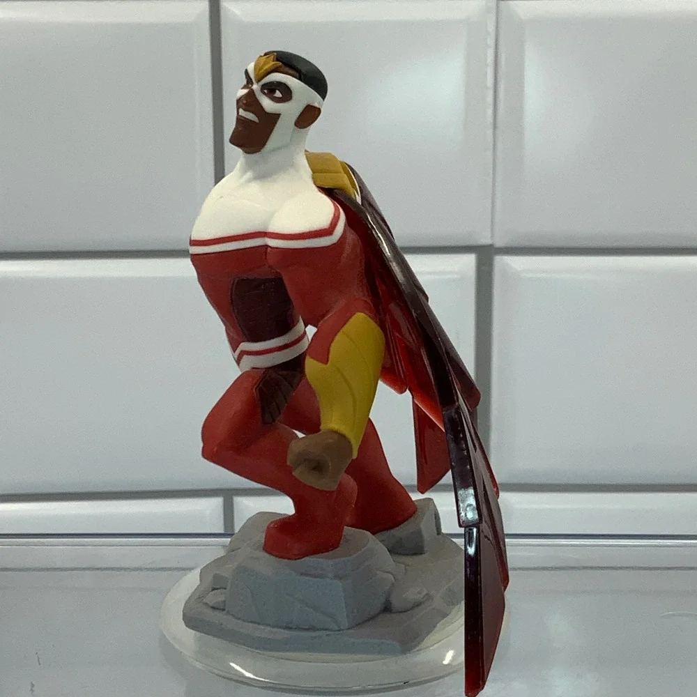 Disney Falcon Marvel Super Heroes Infinity 2.0 Interactive Figure